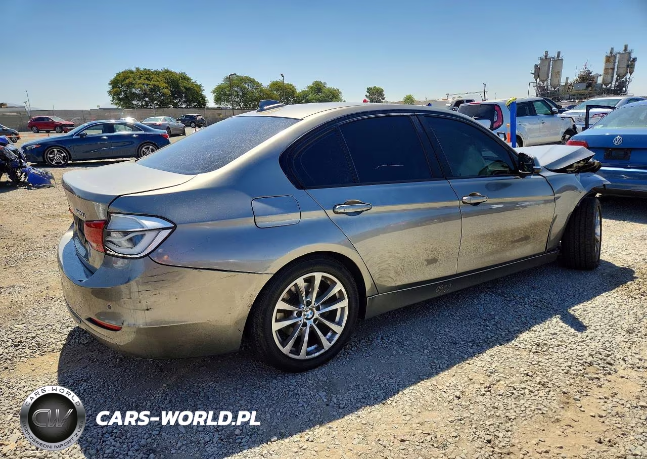 2017 BMW 320 I VIN:WBA8E1G58HNU14411 - 3