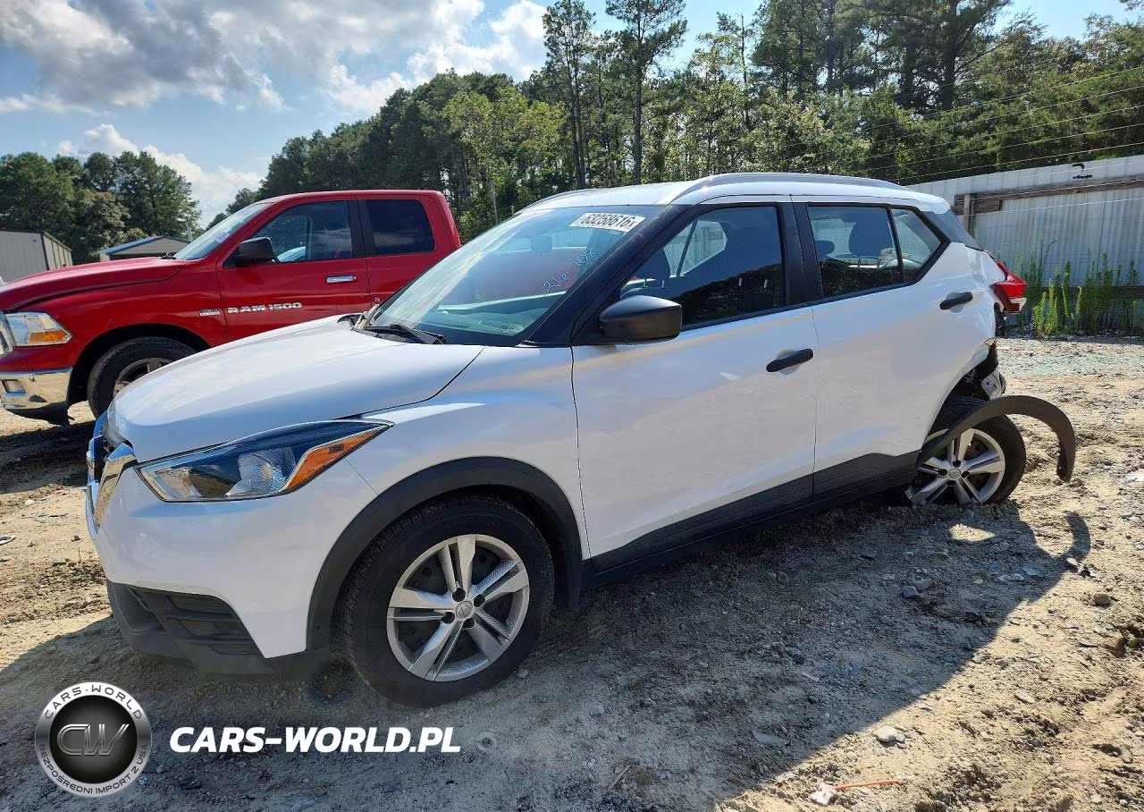 2019 Nissan Kicks S