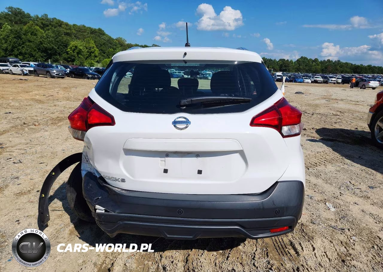 2019 Nissan Kicks S VIN:3N1CP5CU3KL536566 - 6