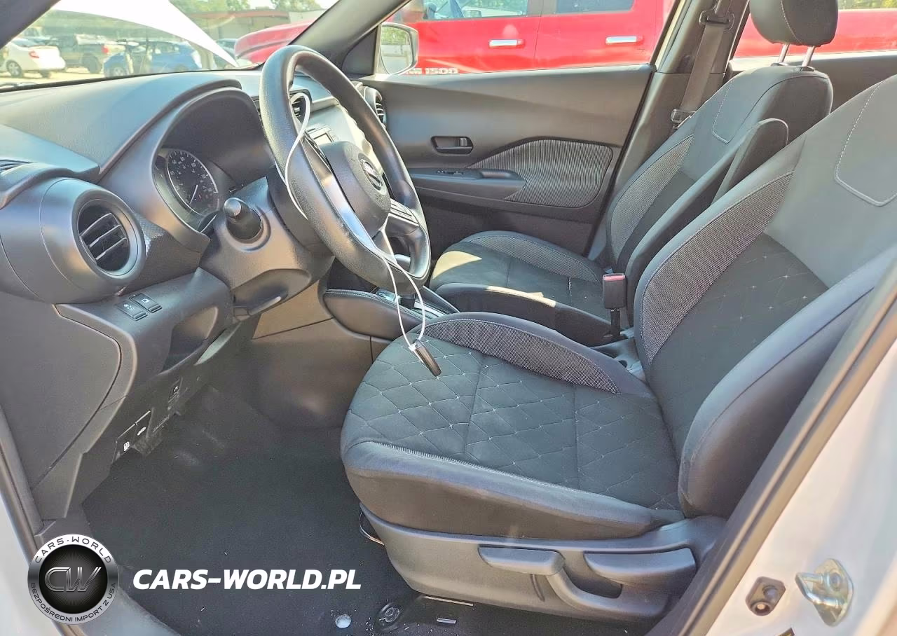 2019 Nissan Kicks S VIN:3N1CP5CU3KL536566 - 7