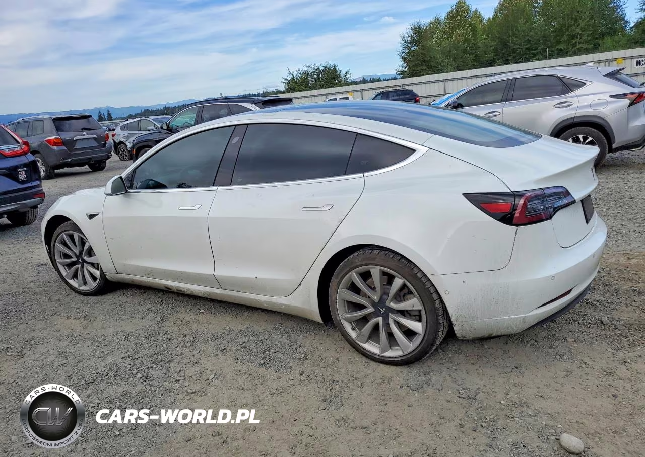 2018 Tesla Model 3 VIN:5YJ3E1EA3JF018498 - 2