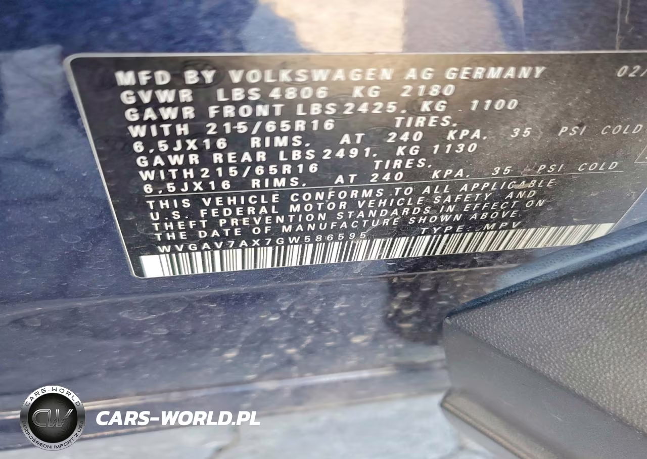 2016 Volkswagen Tiguan S VIN:WVGAV7AX7GW586595 - 13