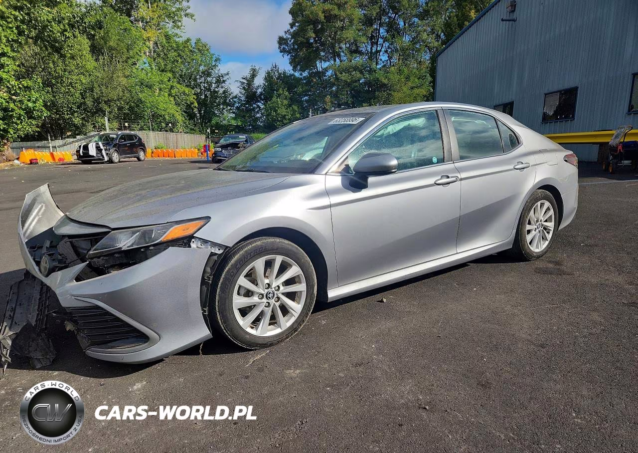2022 Toyota Camry Le