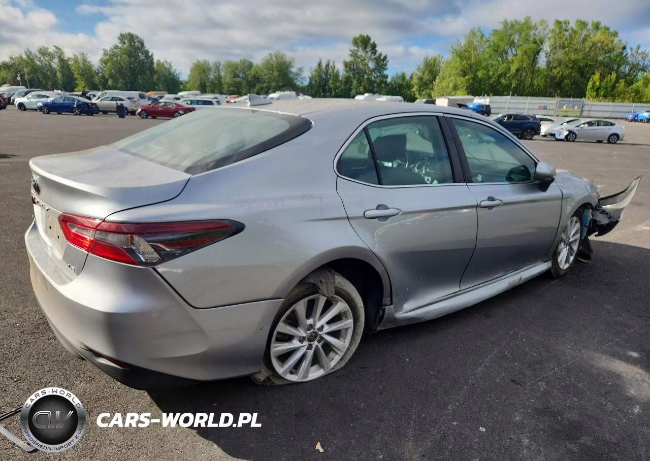 2022 Toyota Camry Le VIN:4T1C11AK7NU629539 - 3