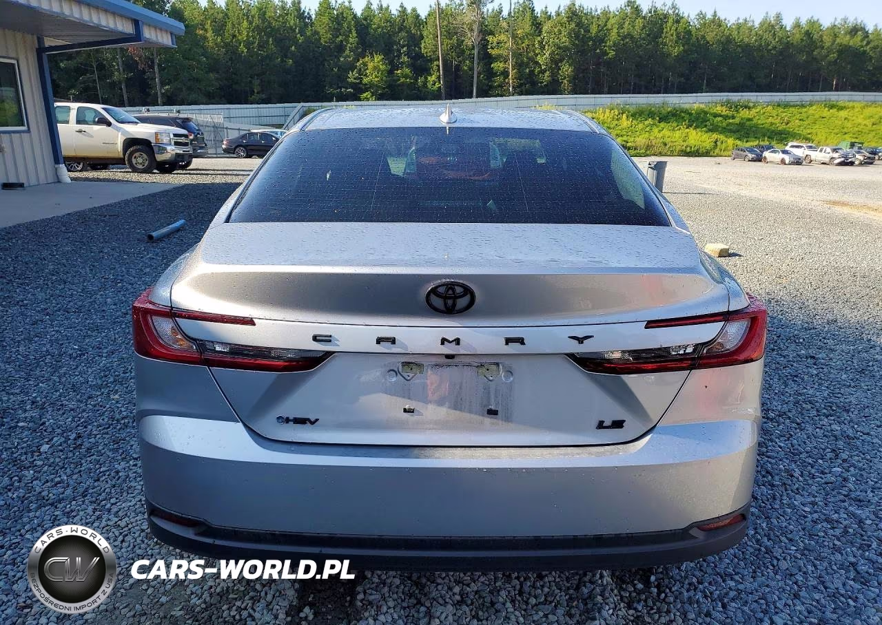2026 Toyota Camry Le VIN:4T1DAACK7TU667755 - 6