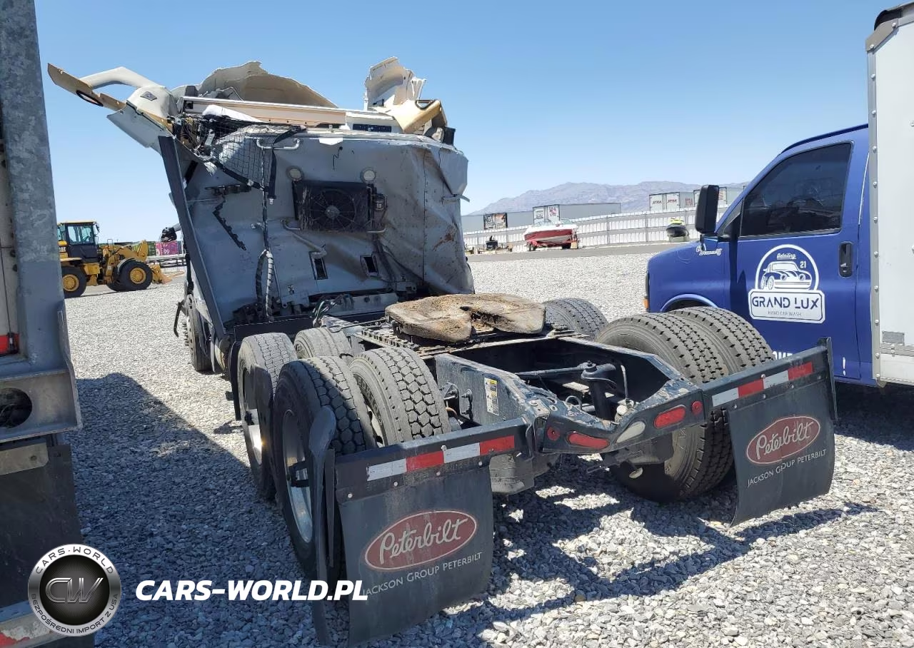 2023 Peterbilt 579 VIN:1XPBDP9XXPD779186 - 3