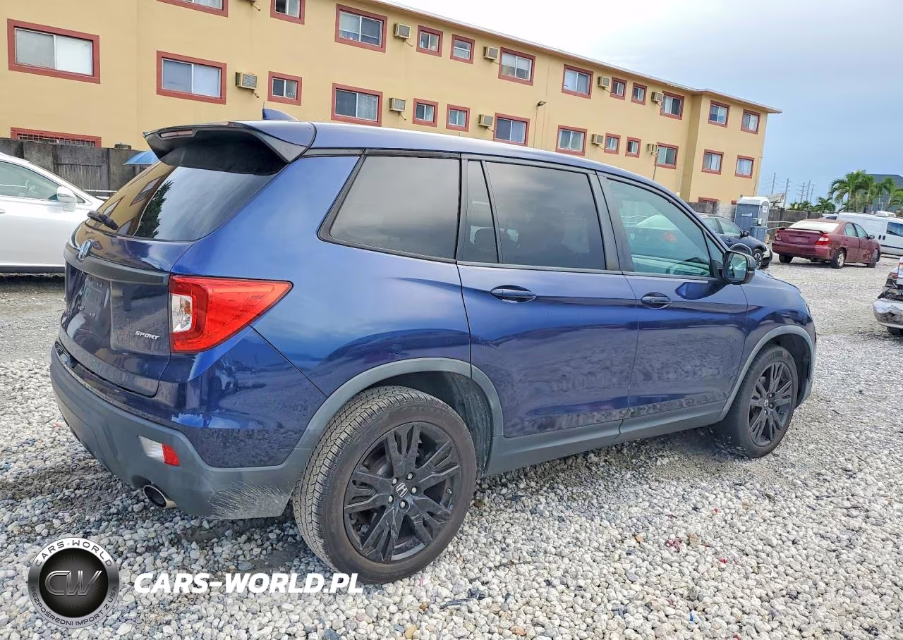 2019 Honda Passport Sport VIN:5FNYF7H2XKB010927 - 3