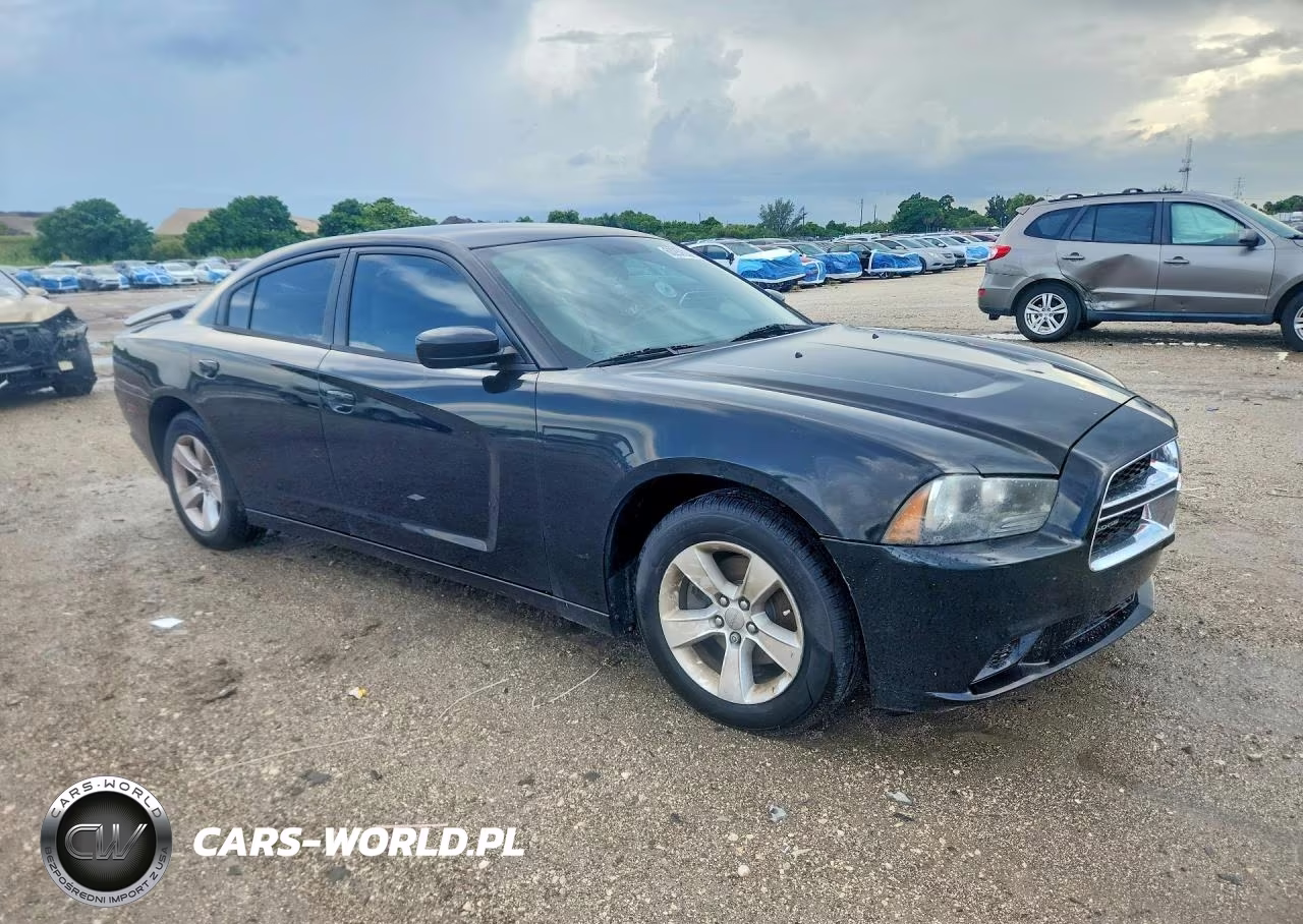 2011 Dodge Charger VIN:2B3CL3CGXBH511374 - 4
