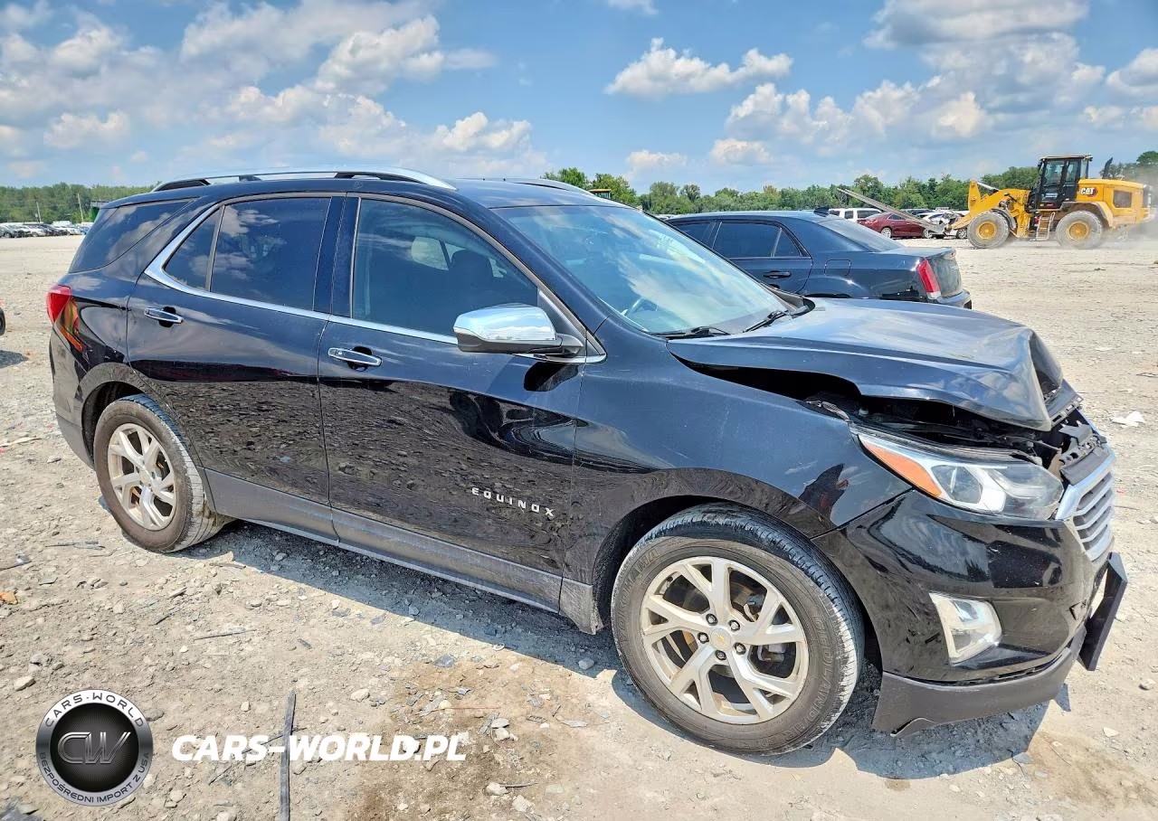 2020 Chevrolet Equinox Premier VIN:2GNAXXEV4L6220127 - 4