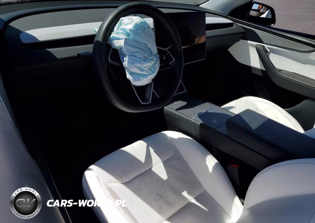 2026 Tesla Model Y VIN:7SAYGDED8TF420244 - 8