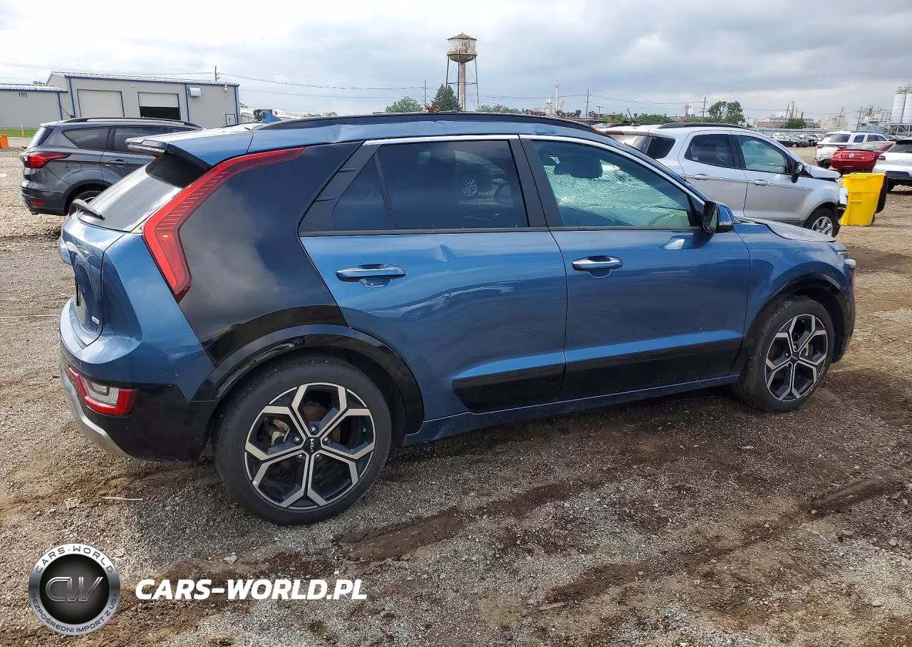 2025 Kia Niro Sx Touring VIN:KNDCT3LE9S5217050 - 3