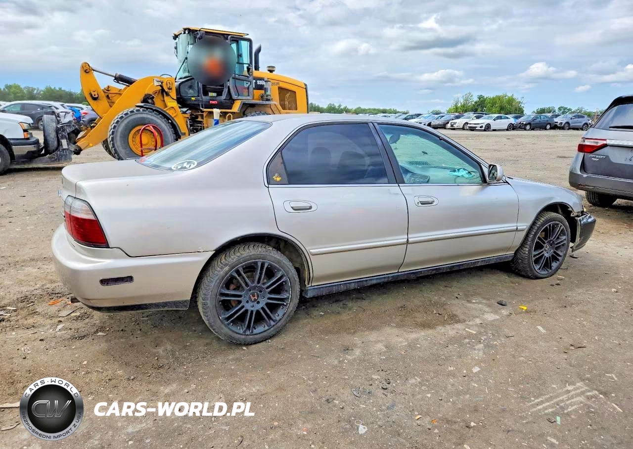 1996 Honda Accord Dx VIN:1HGCD5658TA178661 - 3