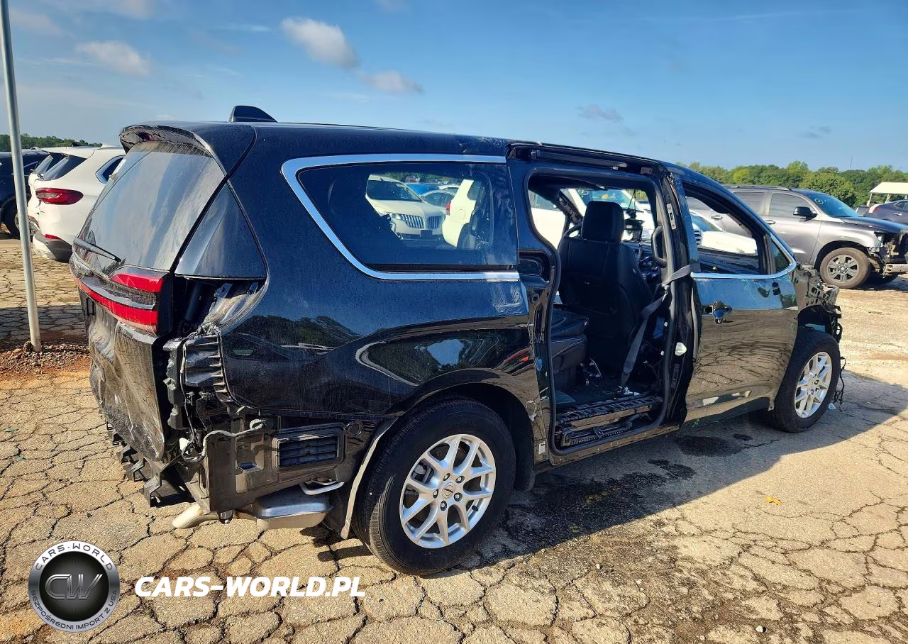 2025 Chrysler Pacifica Select VIN:2C4RC1BG5SR506057 - 3