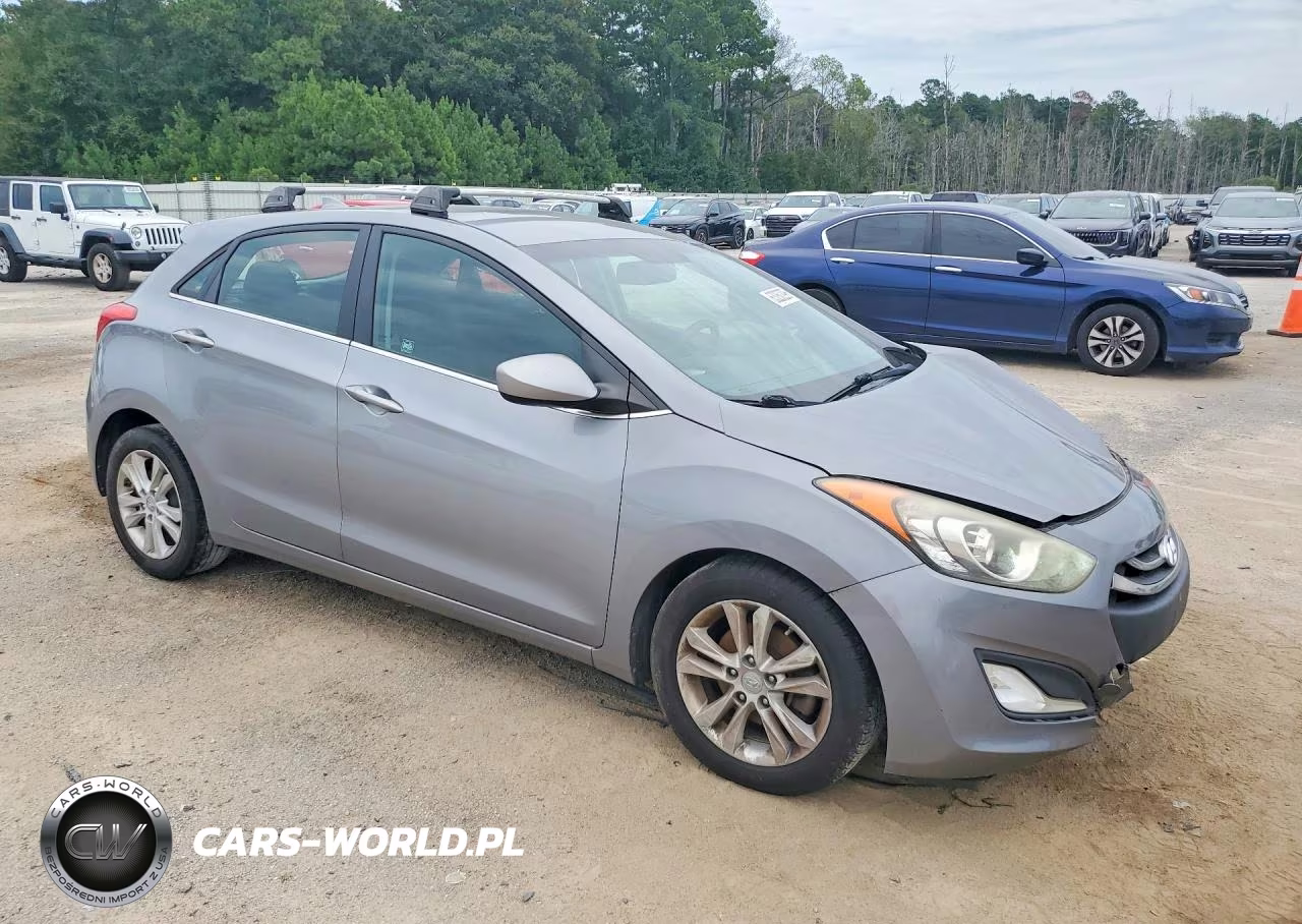 2013 Hyundai Elantra Gt Base VIN:KMHD35LE6DU090956 - 4
