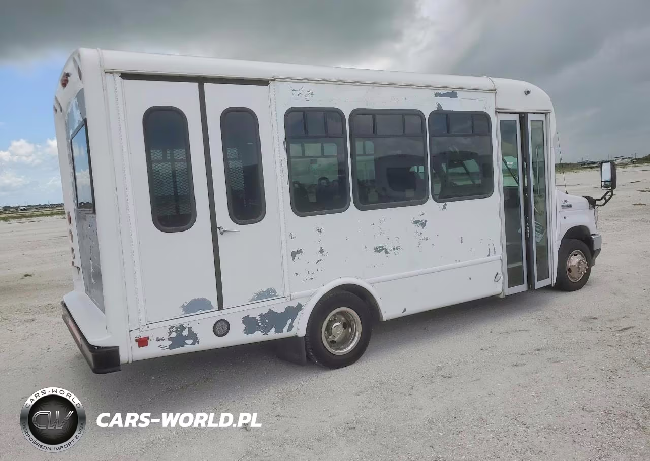 2021 Ford Econoline E350 Super Duty Cutaway Van VIN:1FDEE3FN7MDC10780 - 3