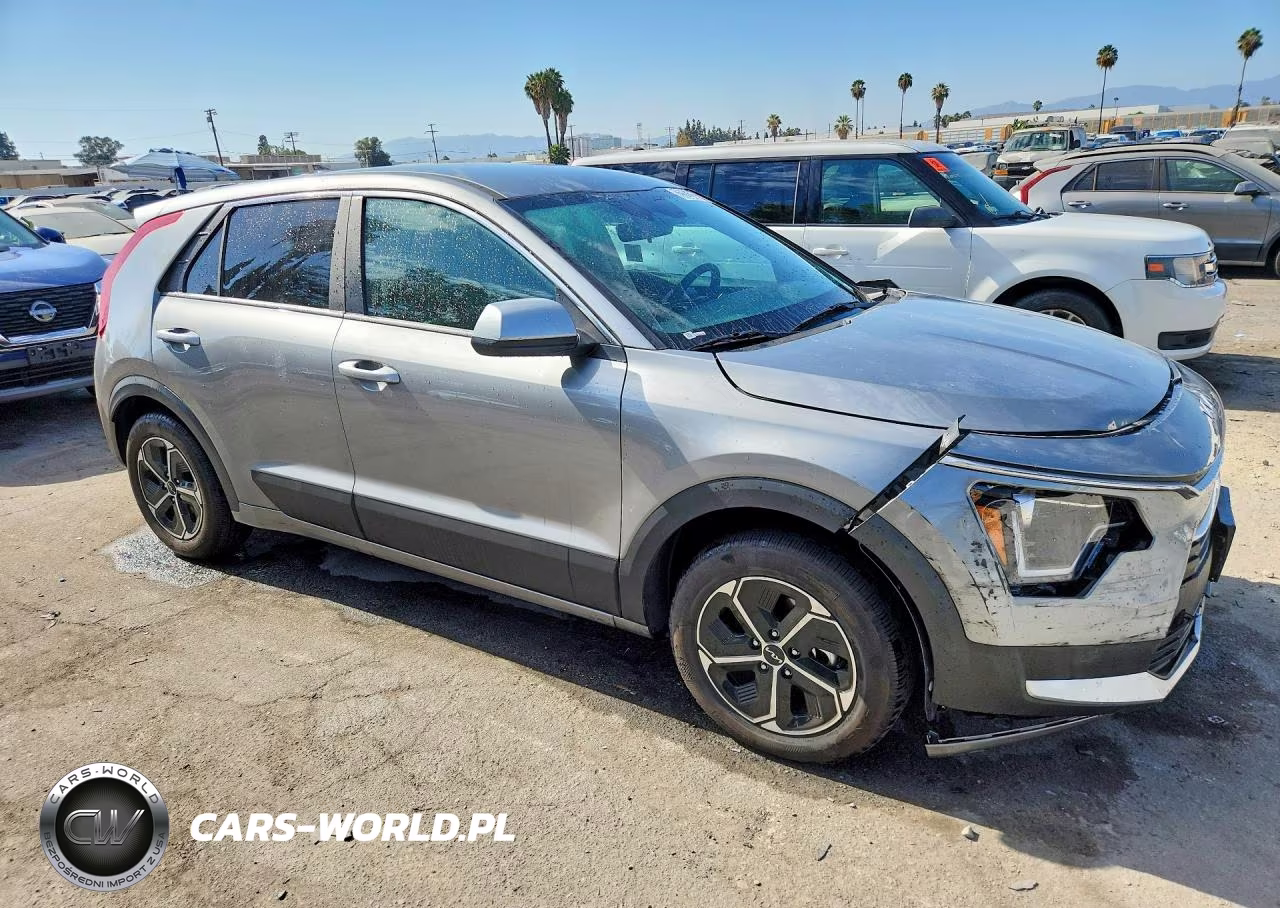 2026 Kia Niro Lx VIN:KNDCP3LE7T5346023 - 4
