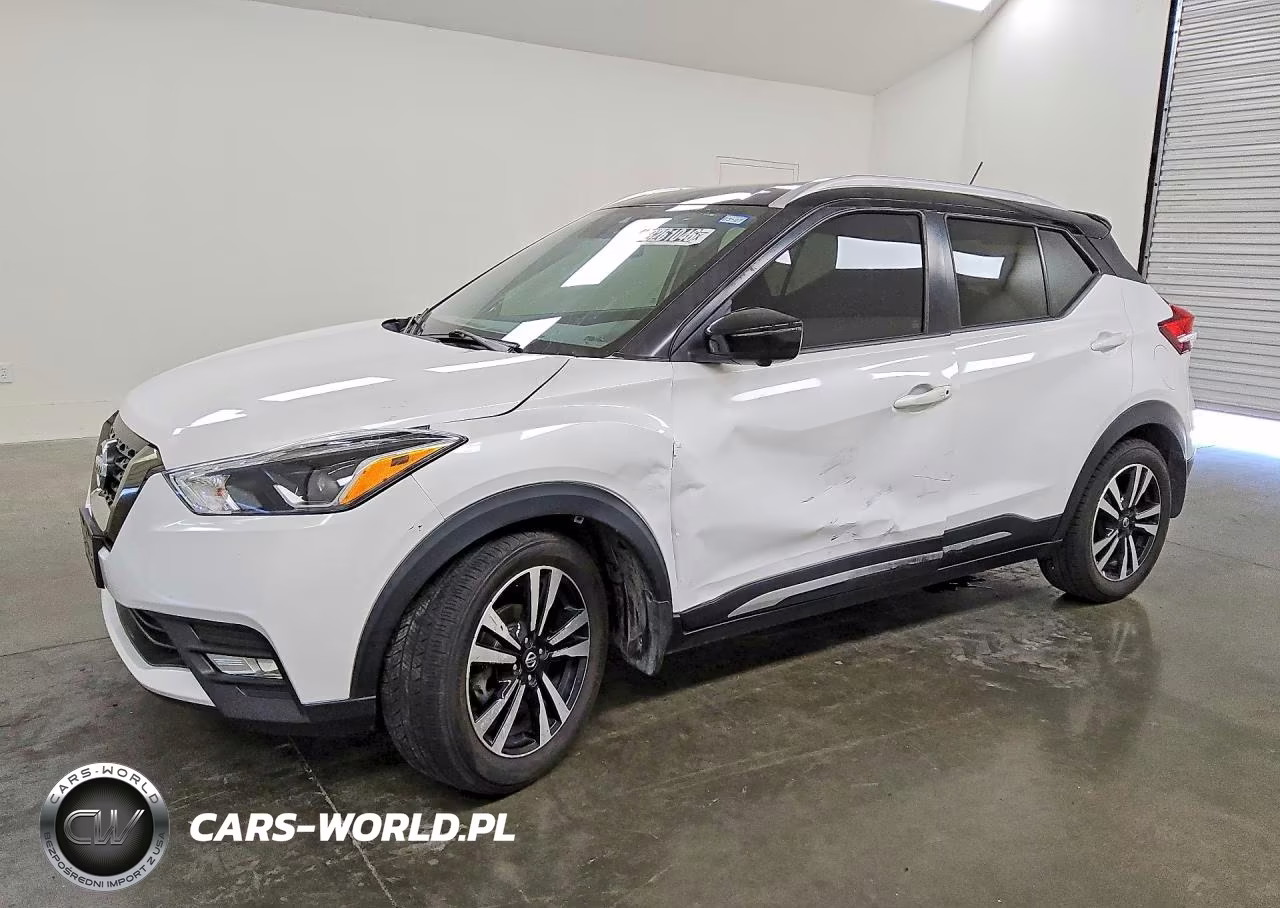 2020 Nissan Kicks Sr