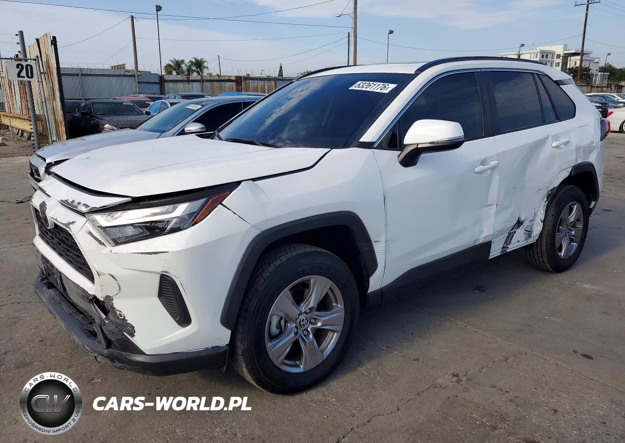 2025 Toyota Rav4 Hybrid Xle – zdjęcie 1 z 13