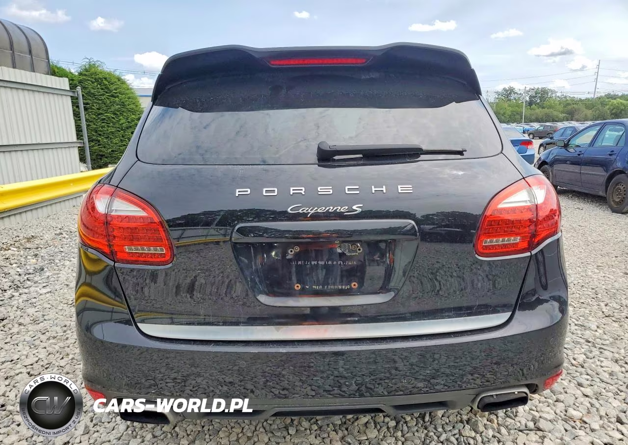 2013 Porsche Cayenne S Hybrid VIN:WP1AE2A21DLA16129 - 6