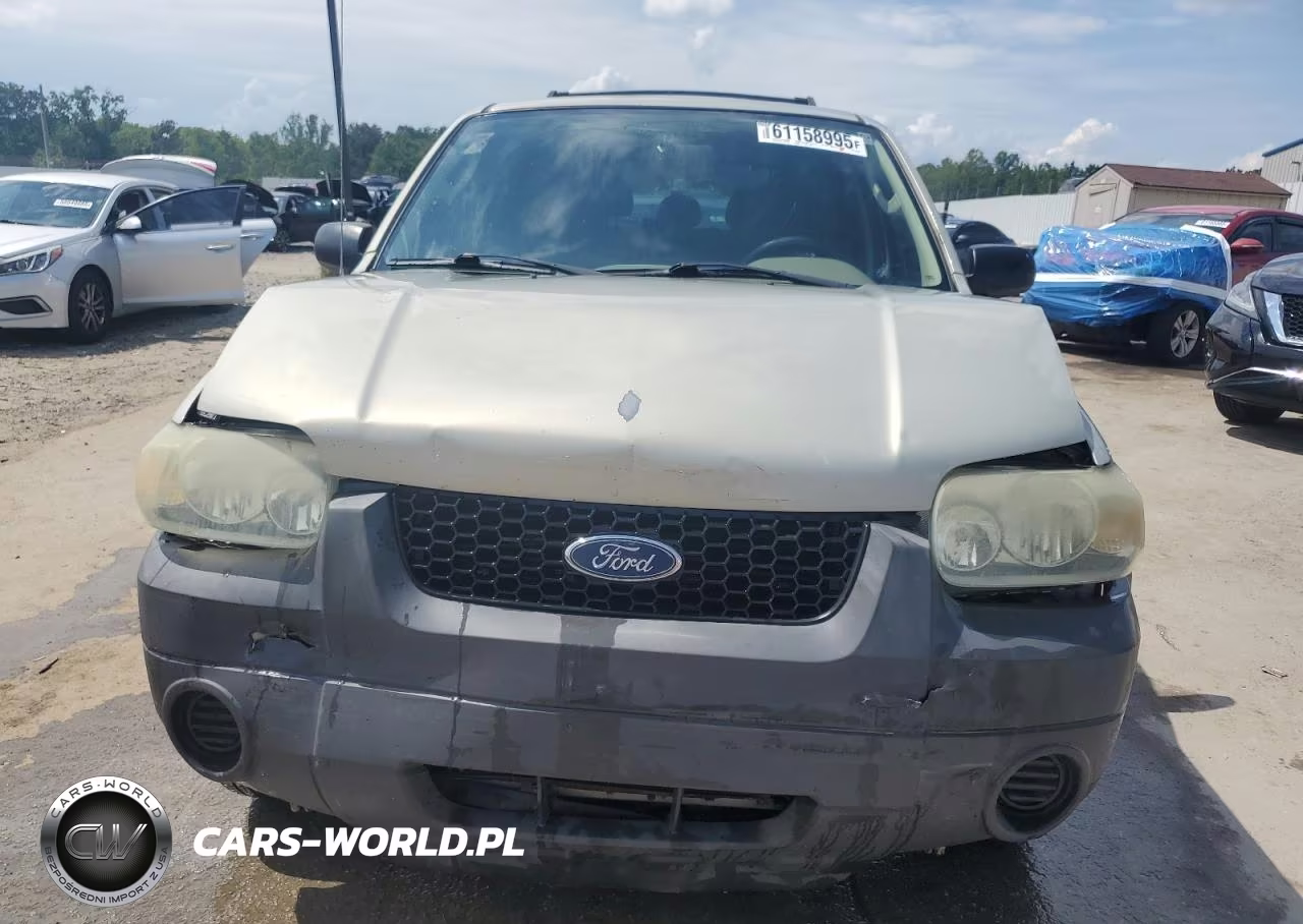2005 Ford Escape Xls VIN:1FMYU02Z35KA02044 - 5