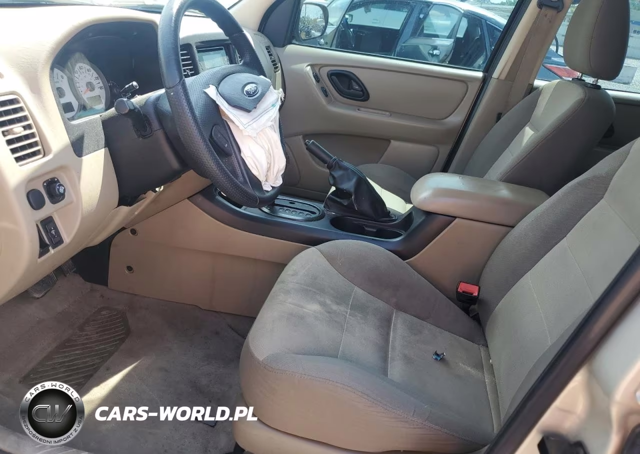 2005 Ford Escape Xls VIN:1FMYU02Z35KA02044 - 7