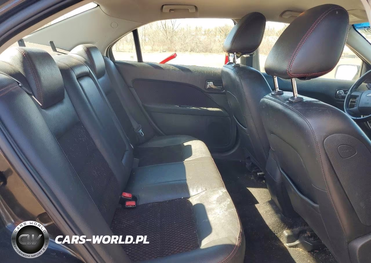 2009 Ford Focus VIN:3FAHP07Z09R186614 - 30