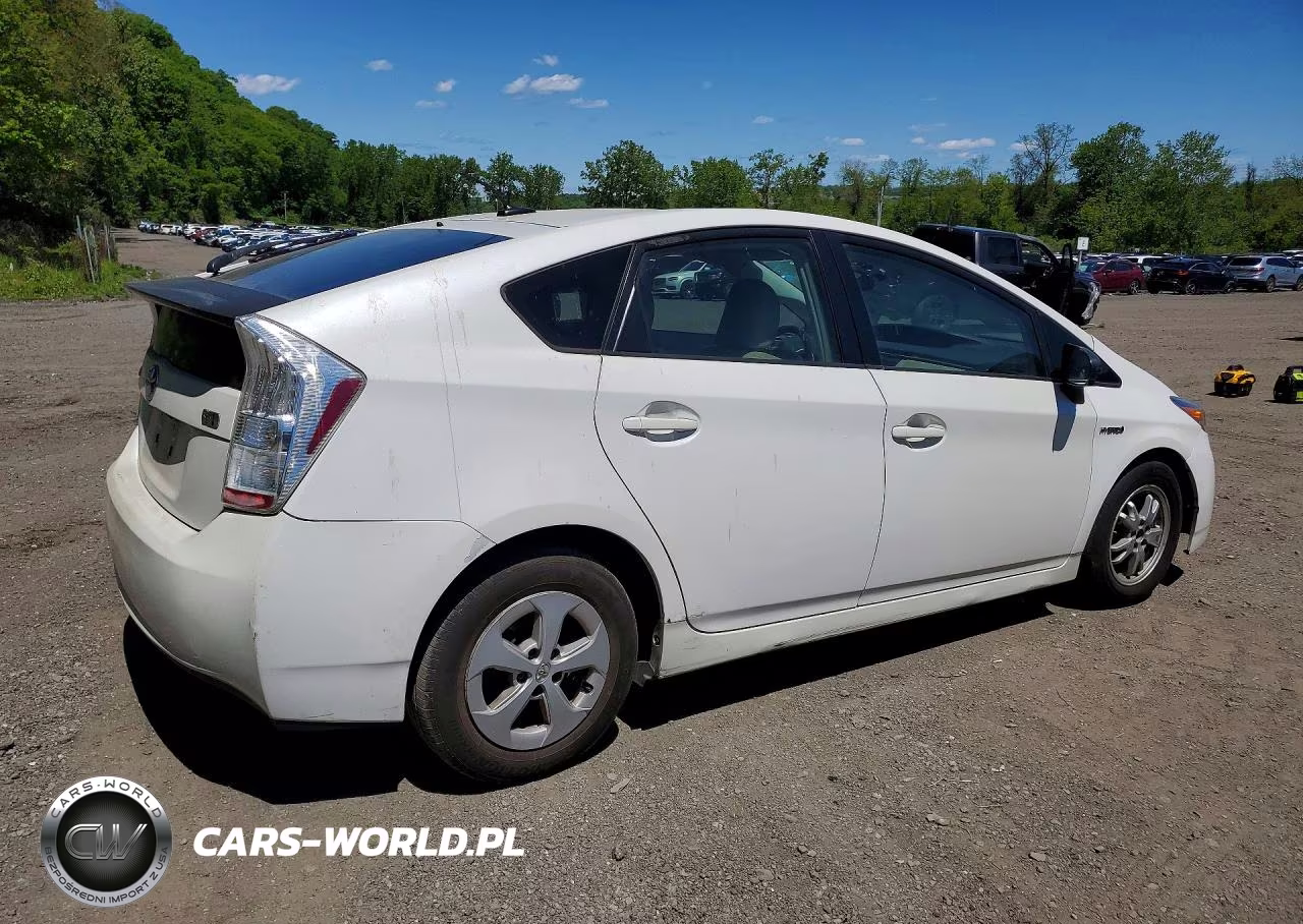 2011 Toyota Prius VIN:JTDKN3DU9B0296020 - 5