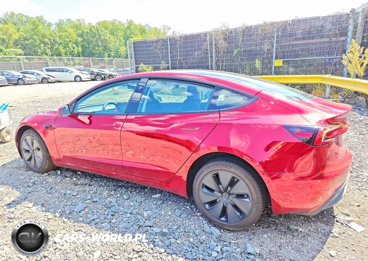 2026 Tesla Model 3 VIN:5YJ3E1EB1TF179945 - 2