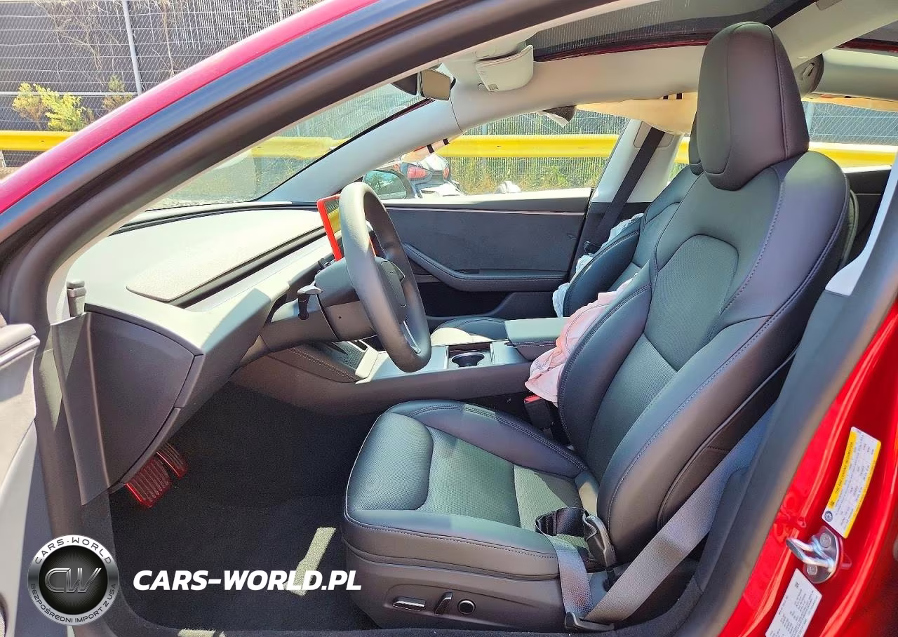 2026 Tesla Model 3 VIN:5YJ3E1EB1TF179945 - 7