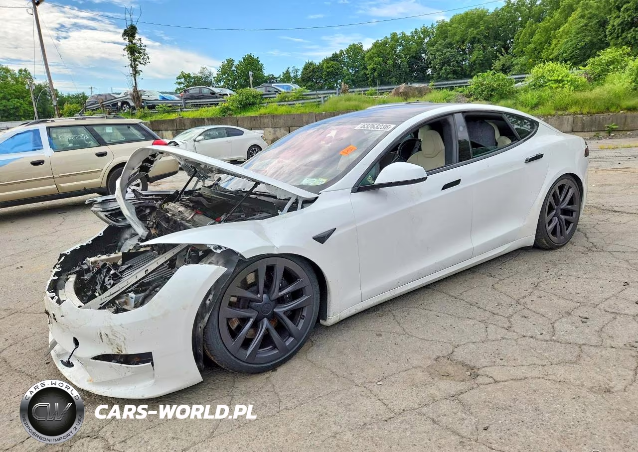 2024 Tesla Model S VIN:5YJSA1E50RF537062 - 1