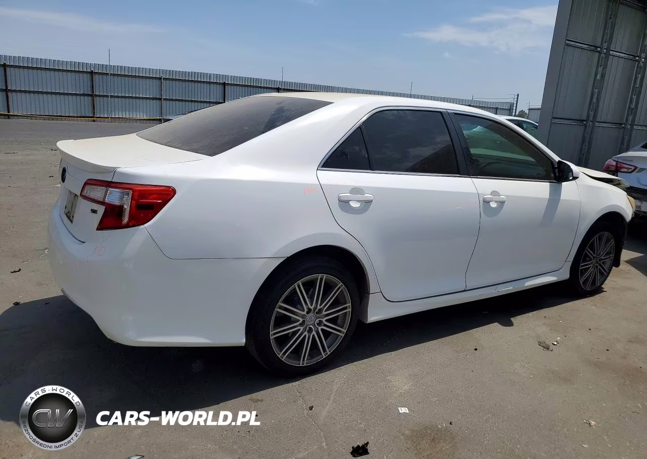 2014 Toyota Camry Se VIN:4T1BF1FK9EU333380 - 3