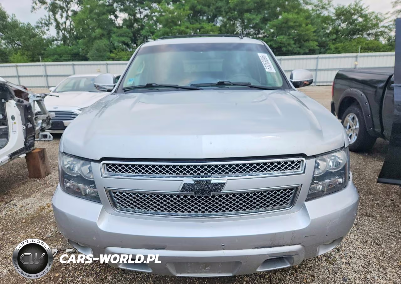 2014 Chevrolet Suburban K1500 Lt VIN:1GNSKJE77ER117907 - 5