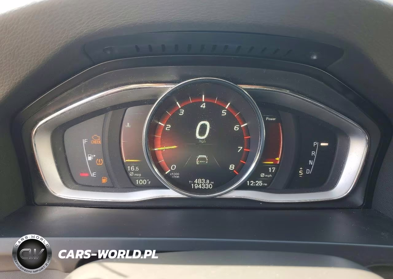 2018 Volvo V60 Cross Country Platinum VIN:YV440MWM7J2045068 - 9