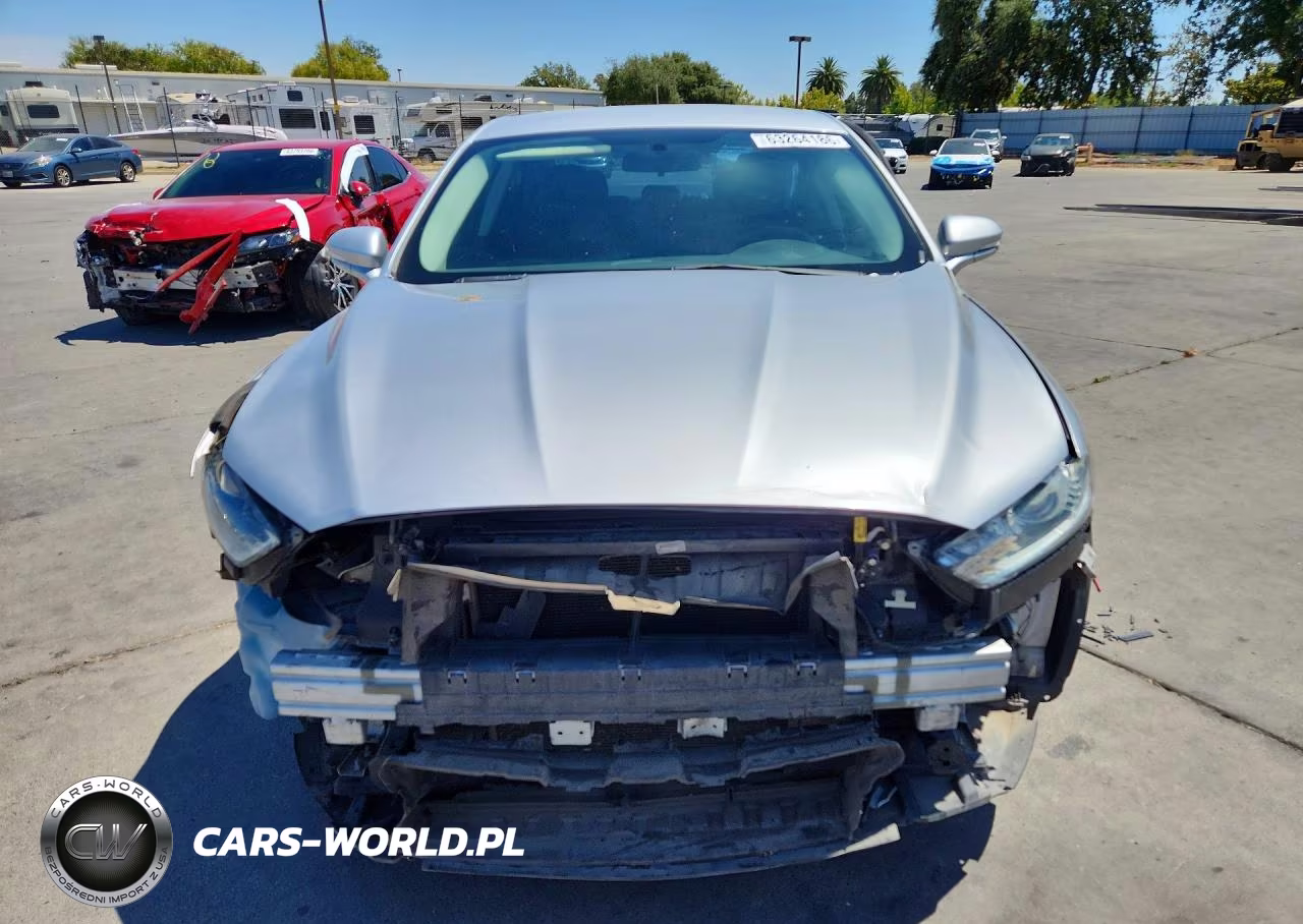 2014 Ford Fusion Se VIN:3FA6P0H73ER323740 - 5