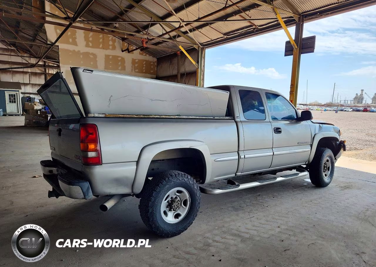 2002 GMC Sierra C2500 Heavy Duty VIN:1GTHC29U52E134908 - 3