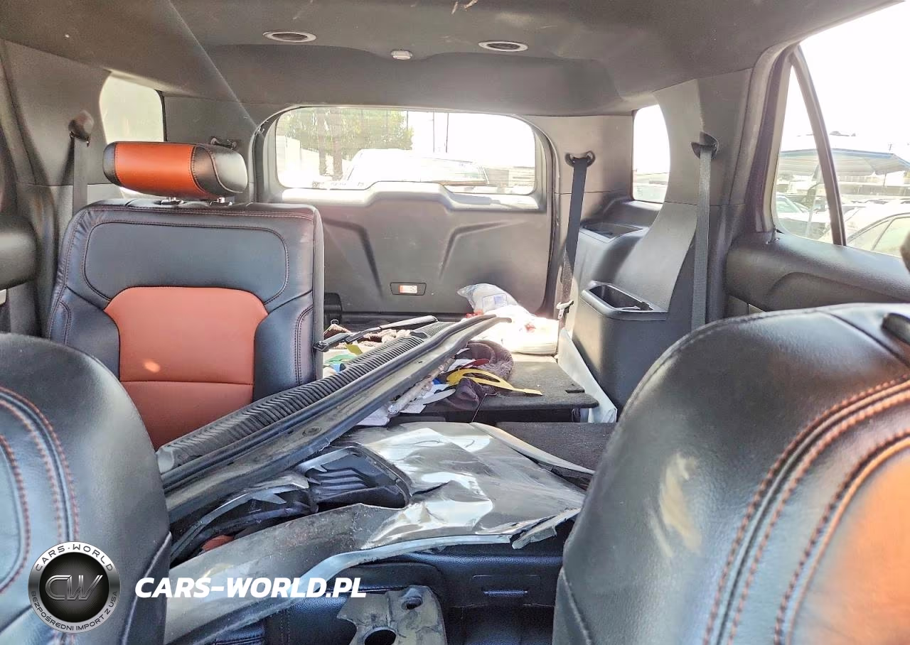 2019 Ford Explorer Xlt VIN:1FM5K8D8XKGB22174 - 10