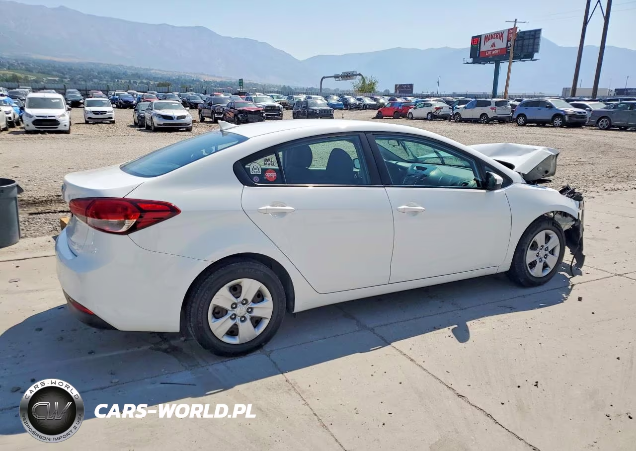 2017 Kia Forte Lx VIN:3KPFK4A77HE012351 - 3