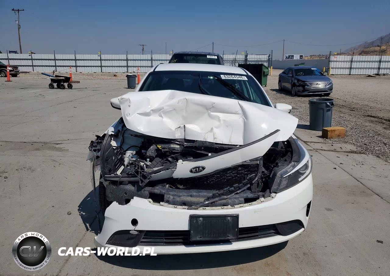 2017 Kia Forte Lx VIN:3KPFK4A77HE012351 - 5