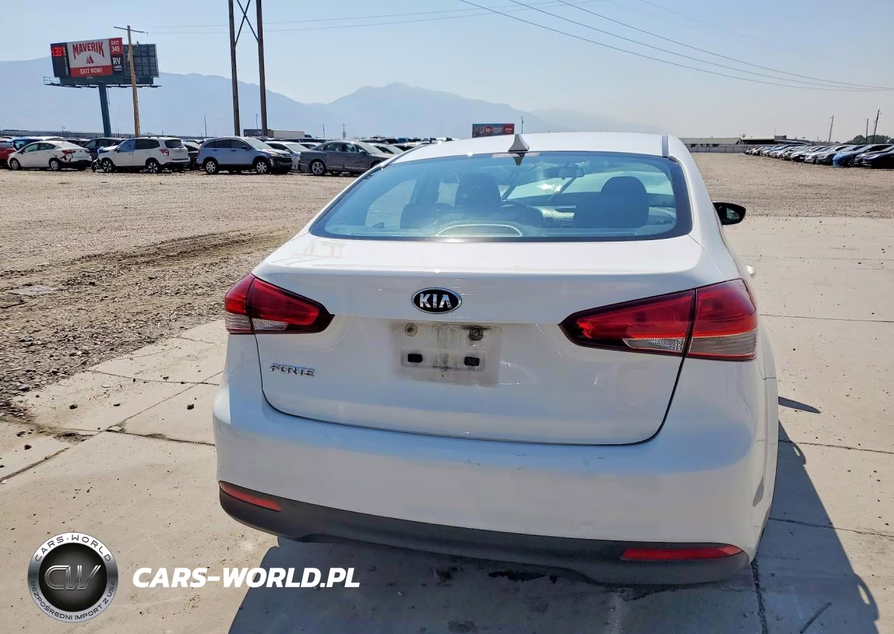 2017 Kia Forte Lx VIN:3KPFK4A77HE012351 - 6