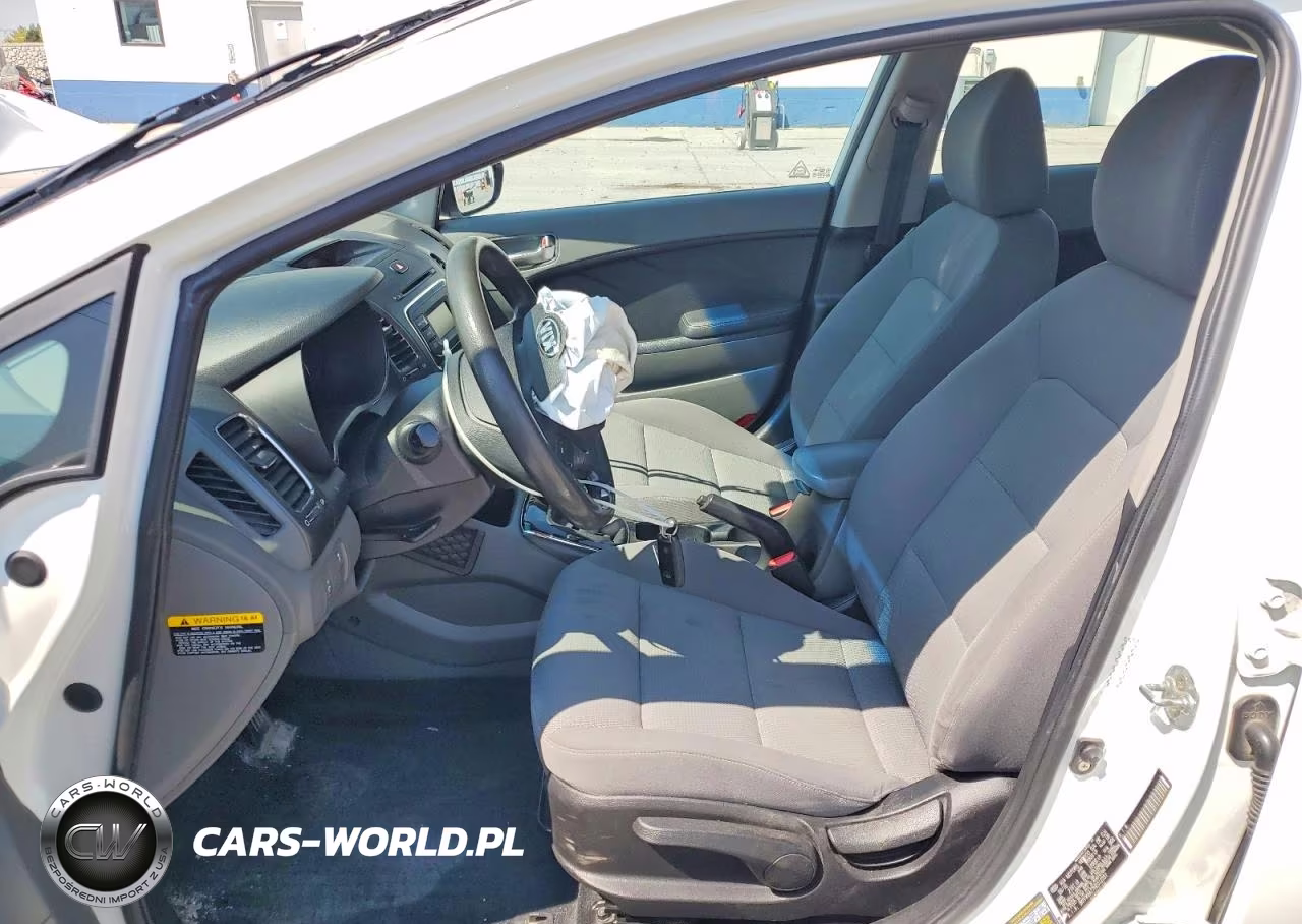 2017 Kia Forte Lx VIN:3KPFK4A77HE012351 - 7