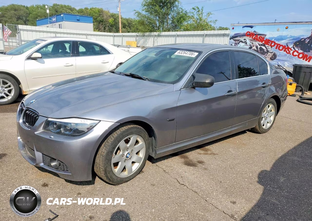 2011 BMW 335 Xi – zdjęcie 1 z 12
