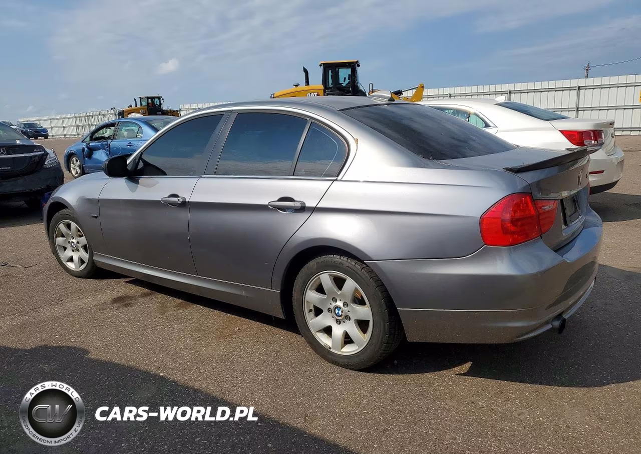 2011 BMW 335 Xi VIN:WBAPL5C57BA920728 - 2