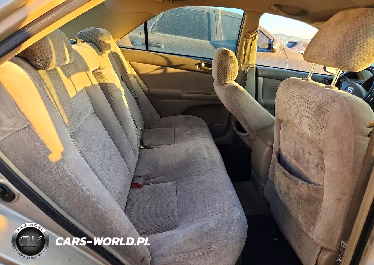 2004 Toyota Camry Le VIN:4T1BE32KX4U315506 - 11