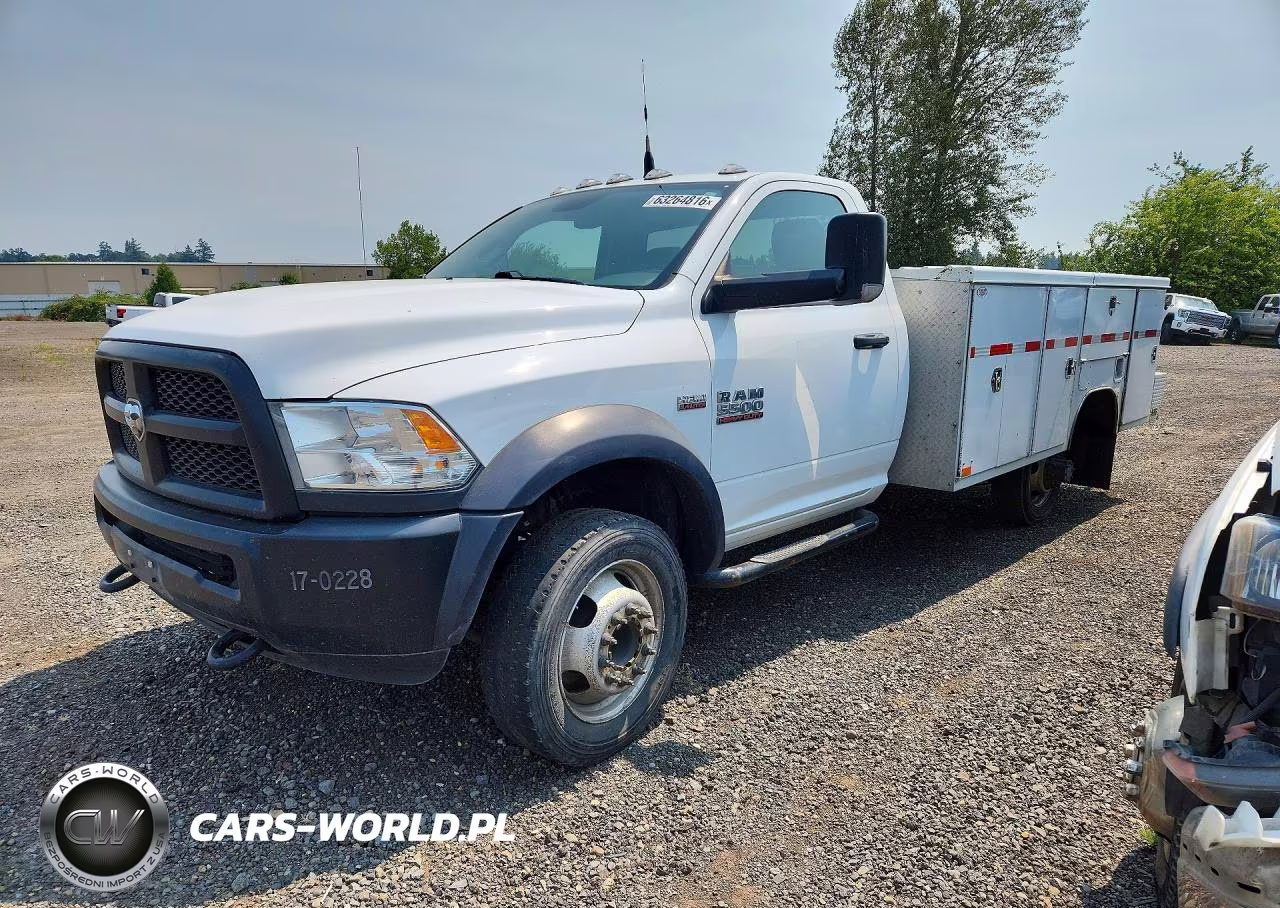 2017 Ram 5500 Hd Drw 4Wd Svc Body