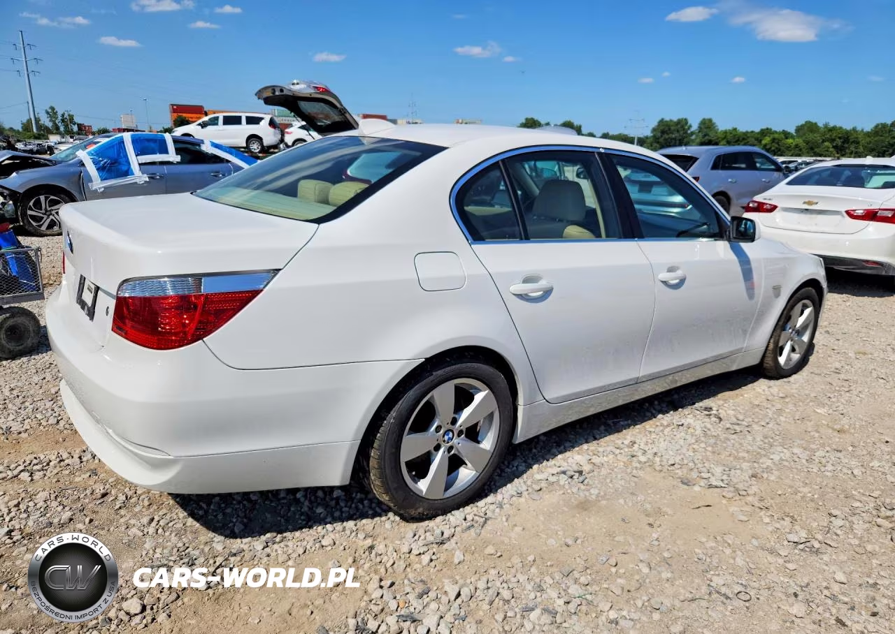 2007 BMW 525 Xi VIN:WBANF335X7CS41454 - 3