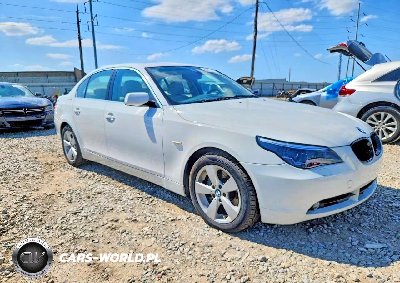2007 BMW 525 Xi VIN:WBANF335X7CS41454 - 4