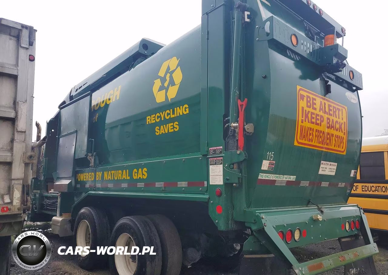 2016 Peterbilt 320 Refuse Truck VIN:3BPZLH0X4GF100625 - 2