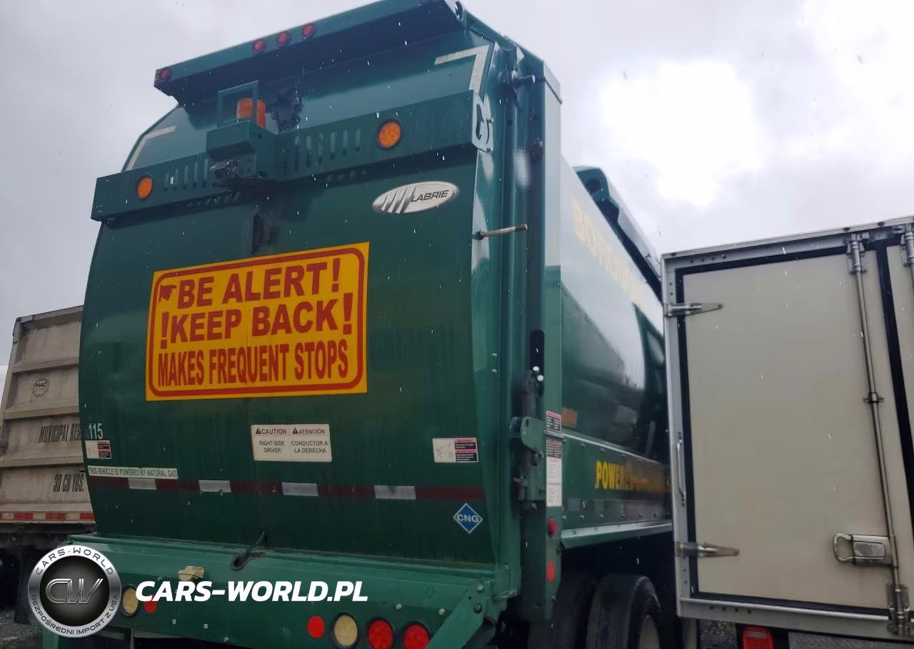 2016 Peterbilt 320 Refuse Truck VIN:3BPZLH0X4GF100625 - 3