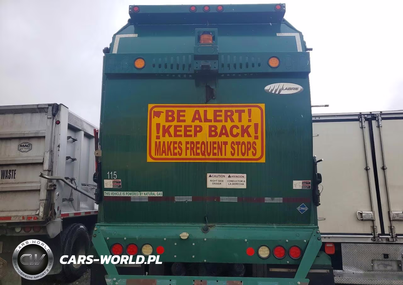2016 Peterbilt 320 Refuse Truck VIN:3BPZLH0X4GF100625 - 6
