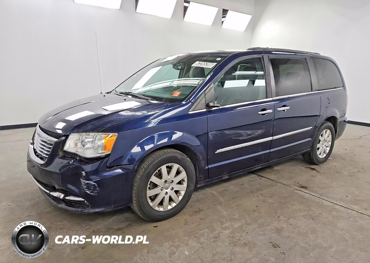 2016 Chrysler Town & Country Touring – zdjęcie 1 z 14